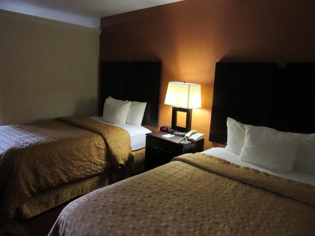 Clarion Suites Augusta Pokoj fotografie