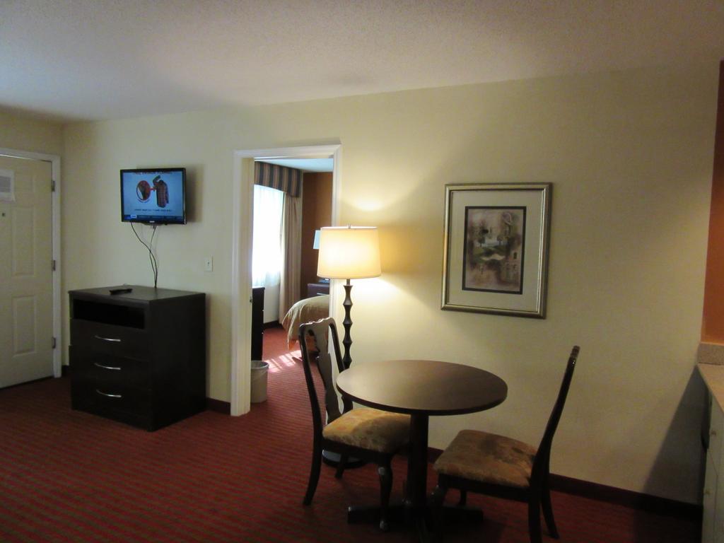 Clarion Suites Augusta Exteriér fotografie